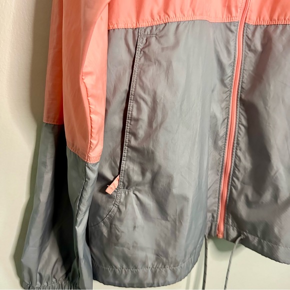 💥CLEAROUT💥Columbia Lightweight Windbreaker Flash Forward Jacket, Large - Picture 5 of 9